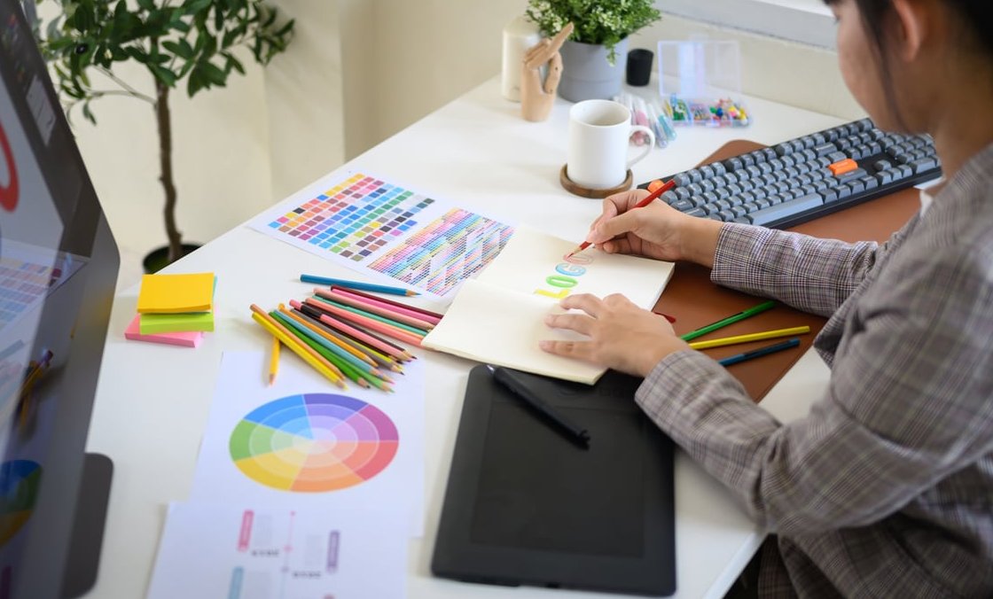logo design typography